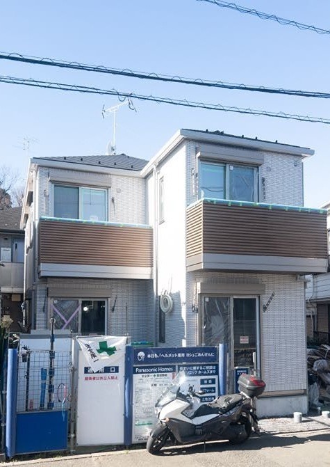 エレガンスⅡ 築浅！東急池上線  御嶽山駅から徒歩9分☆