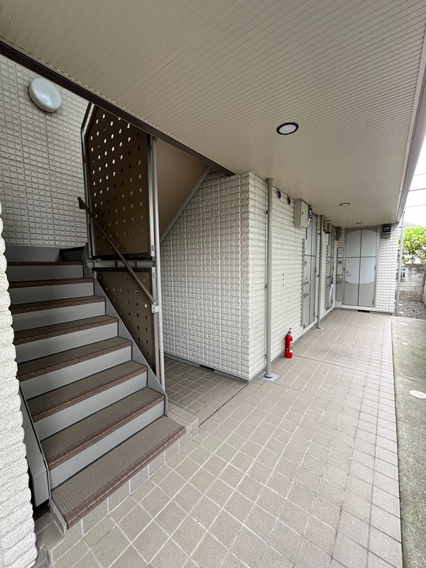 喜久ハウス 共用廊下です♪